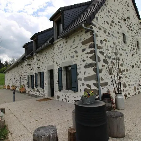 Maison Independante Renovee Au Coeur Des Estives Avec Vue Imprenable, Terrasse Et Jardin - Fr-1-742-620 펜션 Saint-Hippolyte (Cantal)
